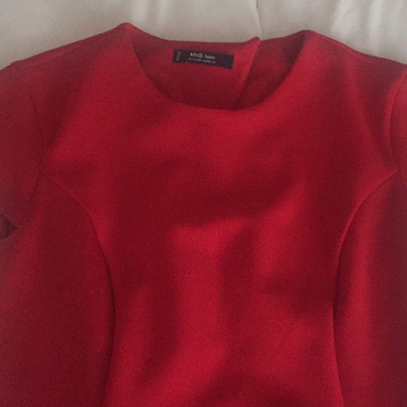 Red mini dress - Picture 2 of 3